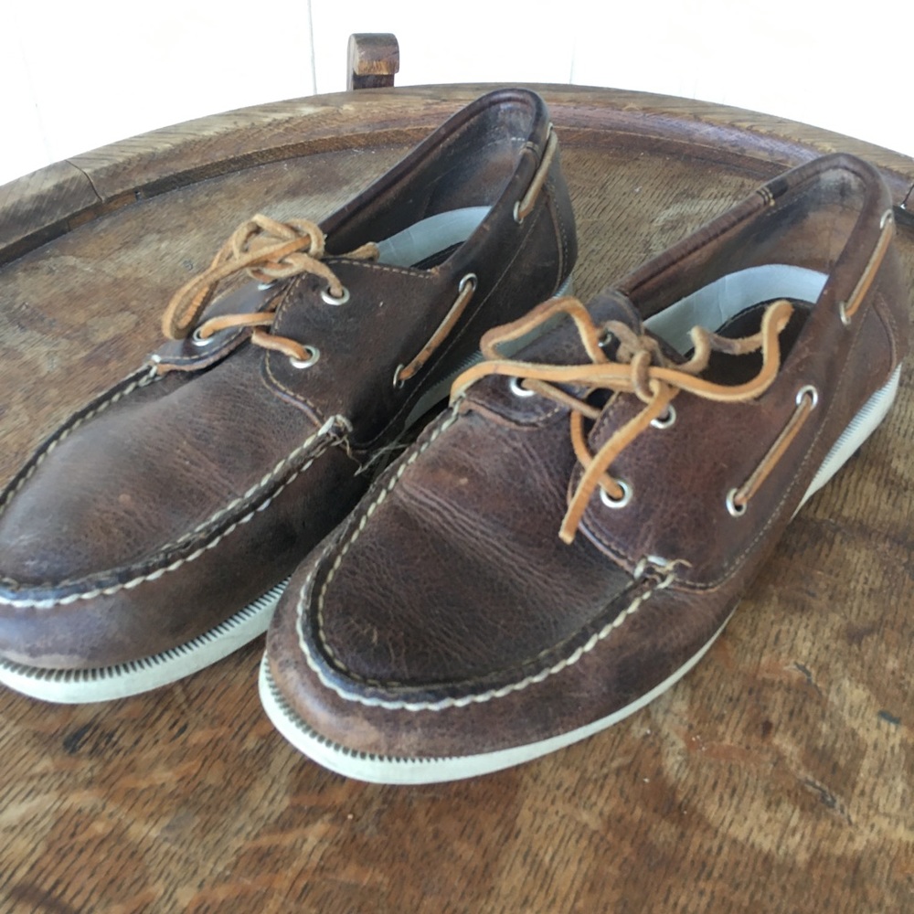 Cole Haan size 10.5 boat shoes